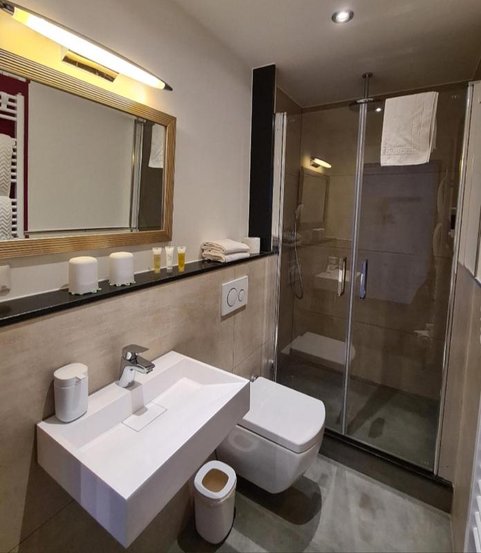 Double Room Hotel image 1