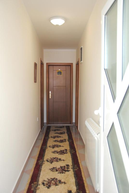 Studio with Balcony image 3