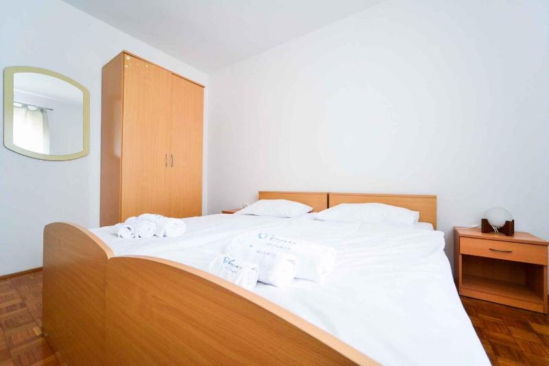 Two-Bedroom Apartment in Biograd na Moru II - image 3
