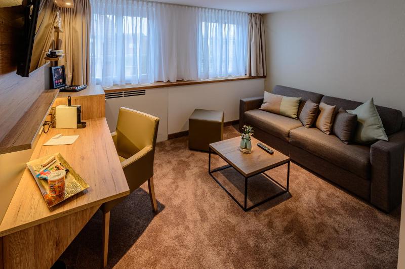 Junior Suite image 3