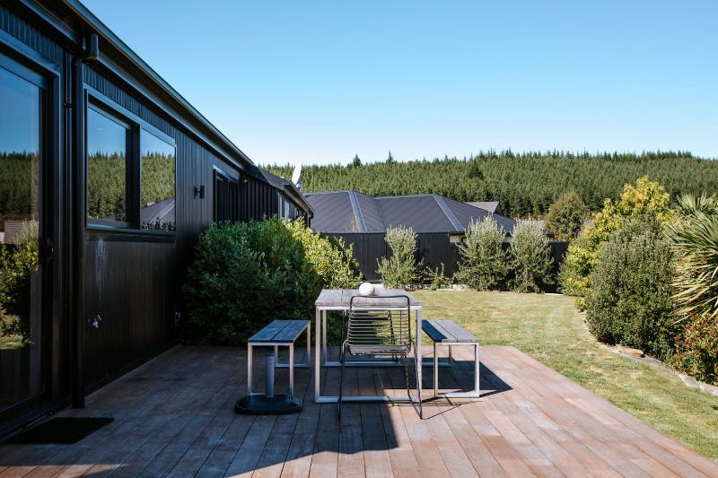 Minaret Ridge - Family Friendly - Sleeps 8 - Mountain Views - Close to Lake - image 11