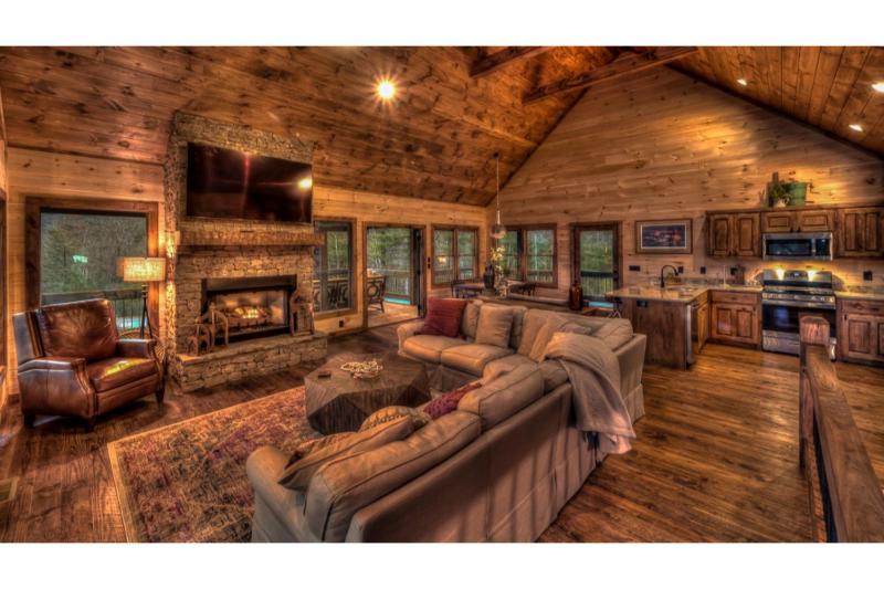 Three-Bedroom House image 1