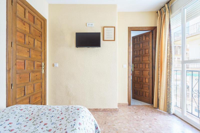 Single Room image 2