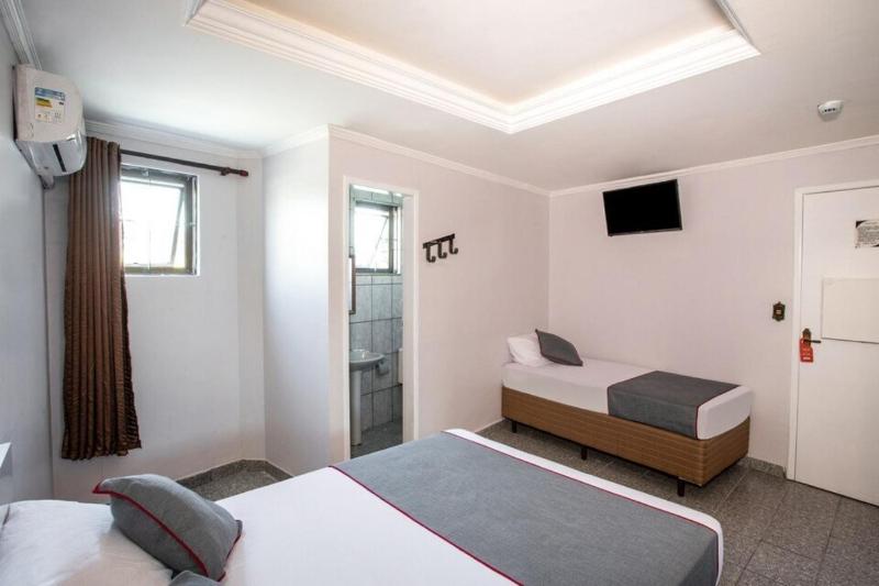 Hotel Tiquatira - Zona Leste - image 15
