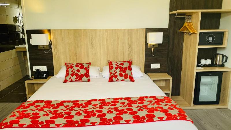 Superior Double Room image 4