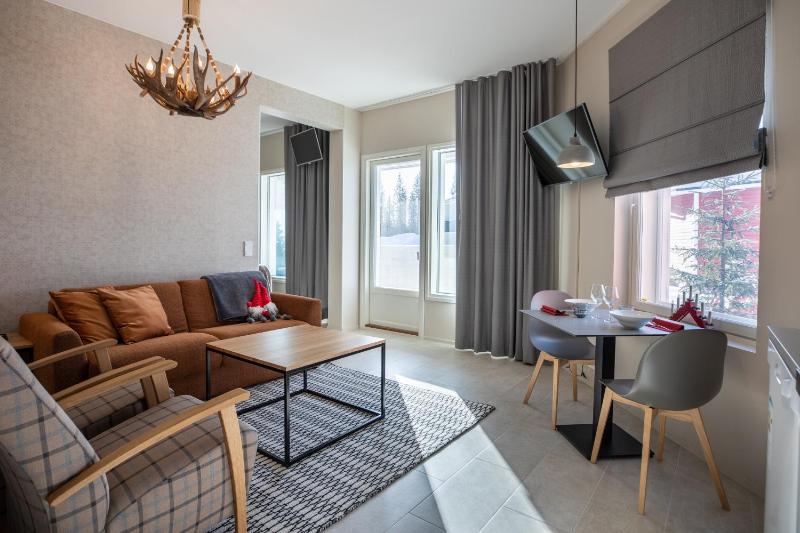 Deluxe Suite with Sauna image 3