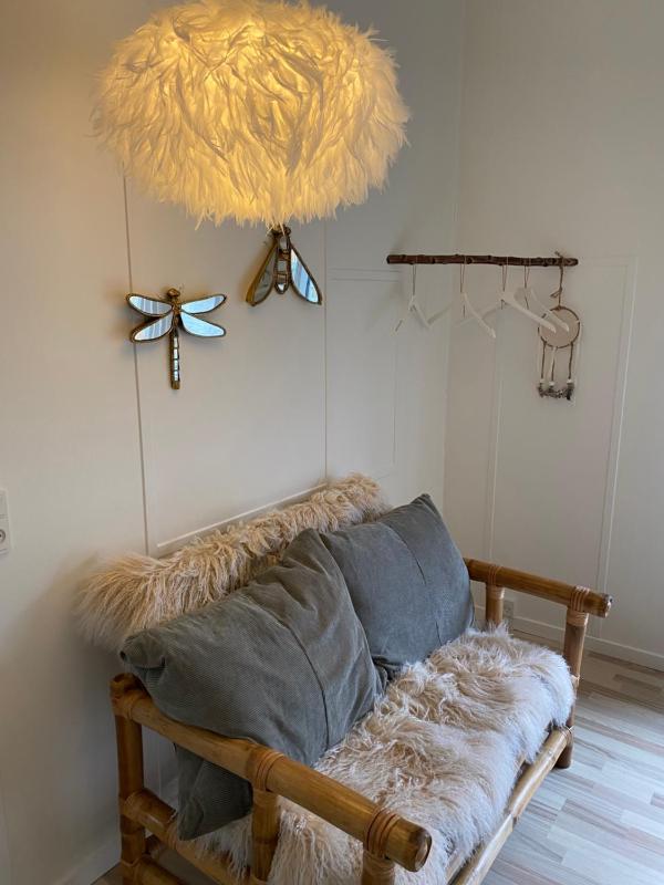 Deluxe King Room image 3