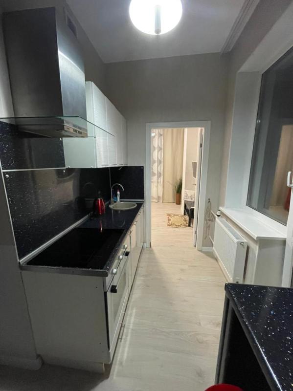 One-Bedroom Apartment image 1