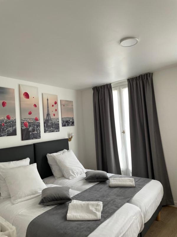 Twin Room image 4