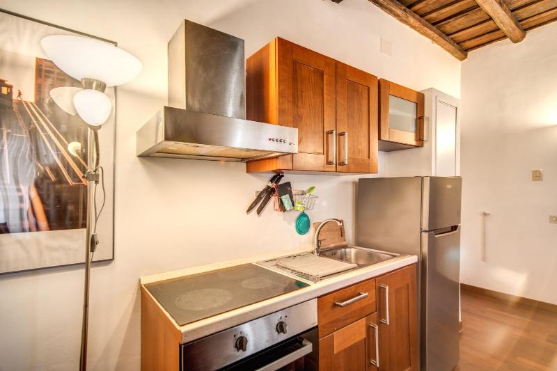 One-Bedroom Apartment image 3
