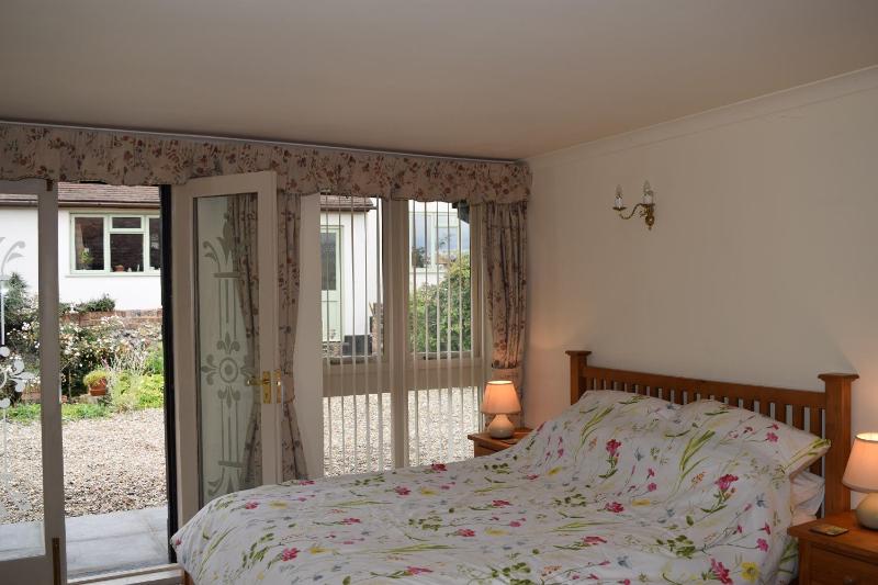 Double Room with Private Bathroom image 4