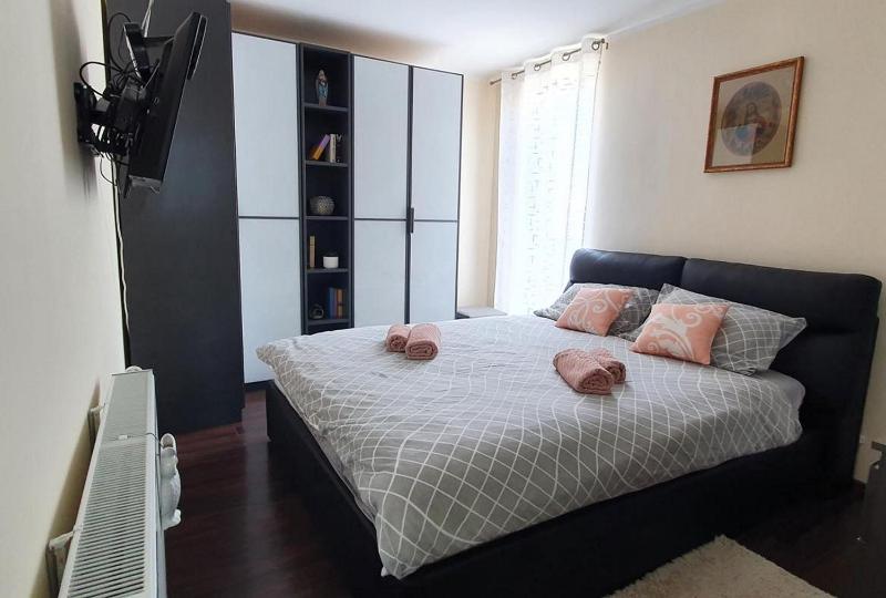 One Bedroom Apartment with Balcony and Partial Sea View image 3