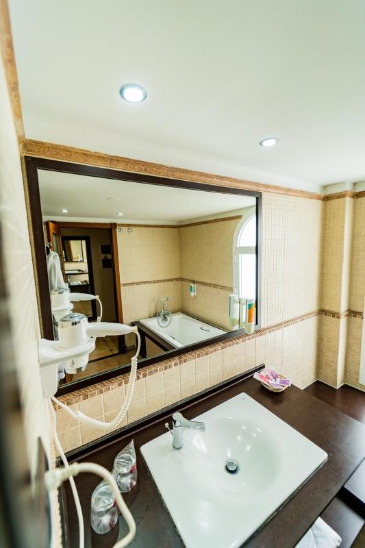Premium Junior Suite (3 Adults Only) image 1