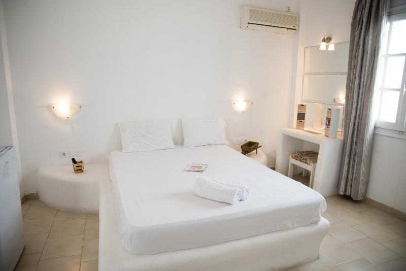 Triple Room image 3