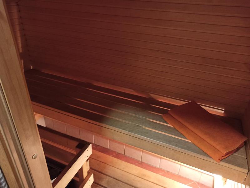 Apartment with Sauna image 4
