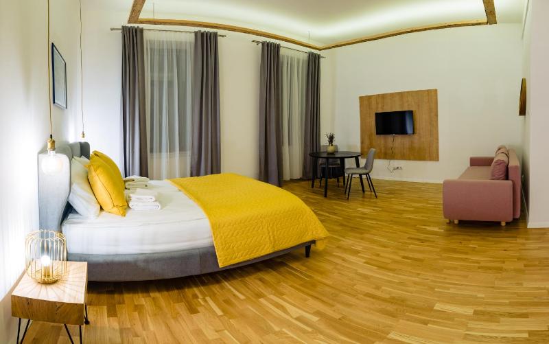 Superior Double Room image 3