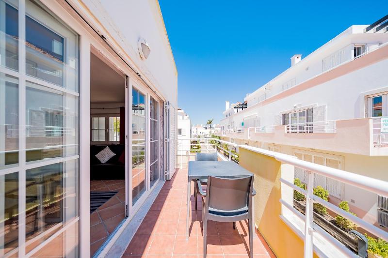 Traditional Seaside Tavira Apartment - image 12