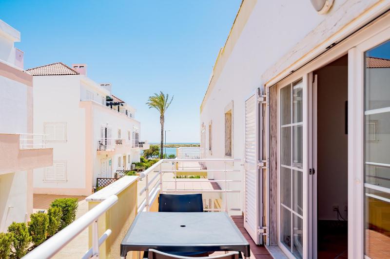 Traditional Seaside Tavira Apartment - image 14