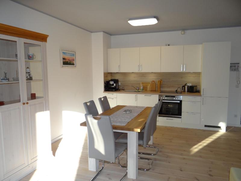 One-Bedroom Apartment image 3