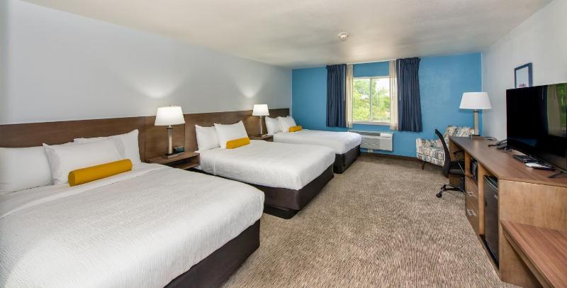 Triple Room image 2