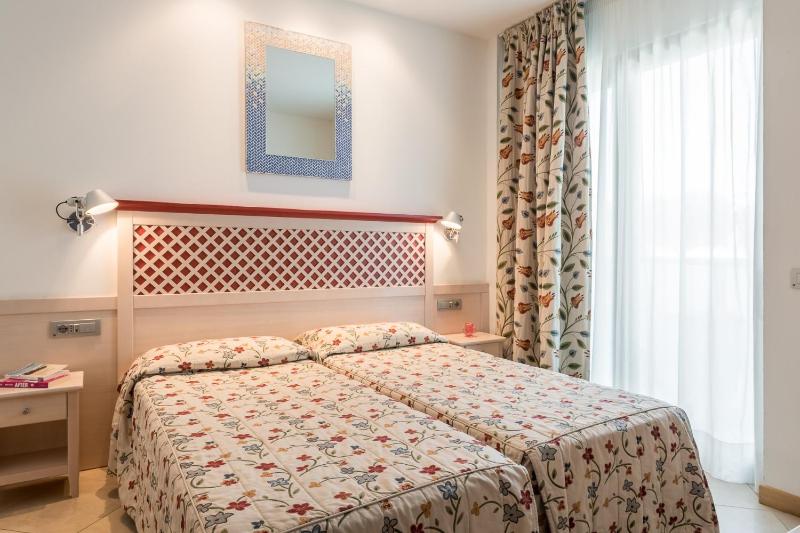 Superior Double or Twin Room image 3