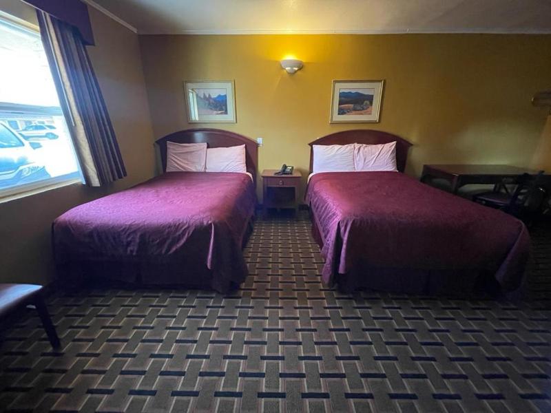 Standard Double Room image 1
