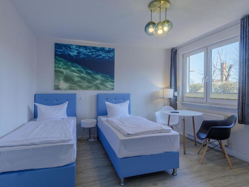 One-Bedroom Apartment image 3