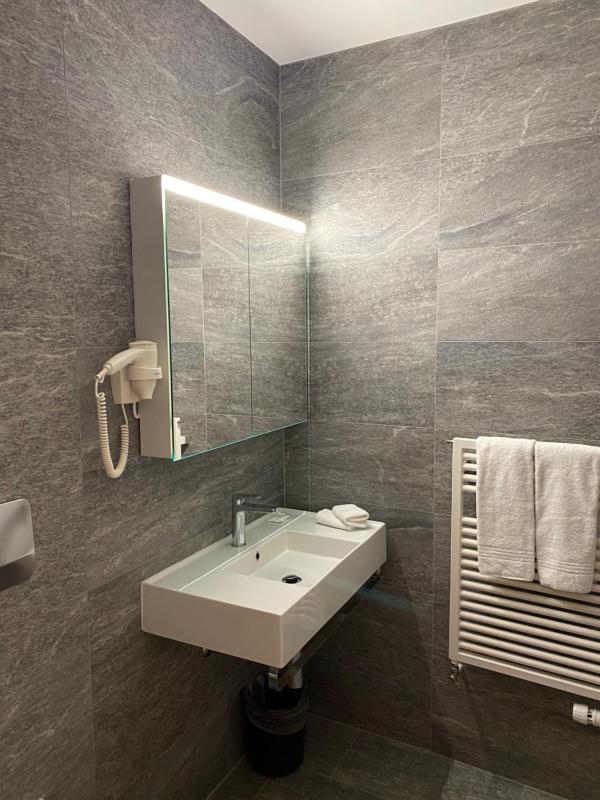 Superior Single Room image 2