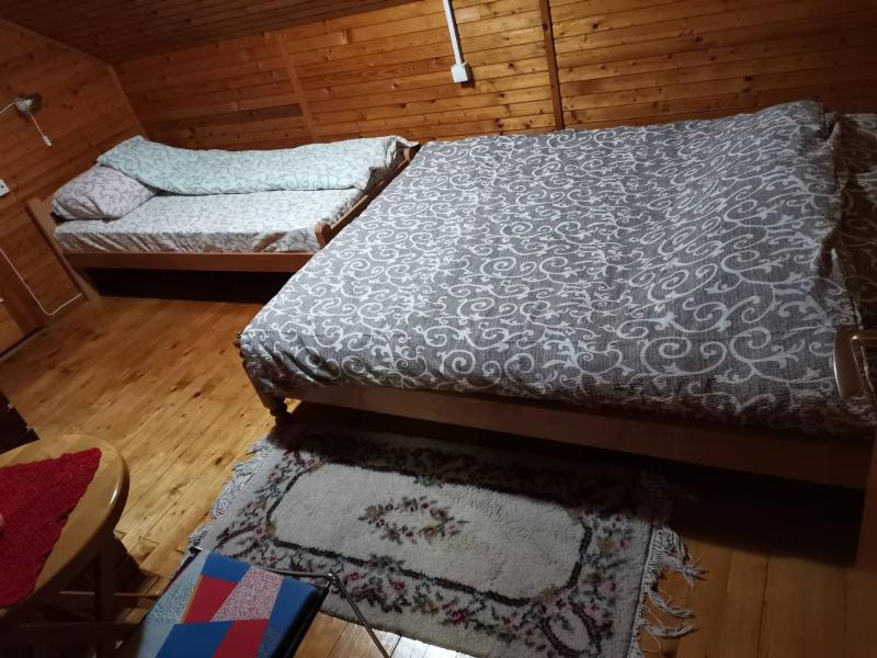 Three-Bedroom House image 4