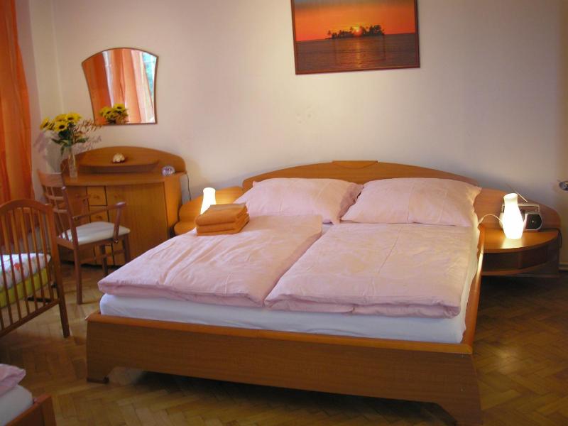 Five-Bedroom Apartment image 4