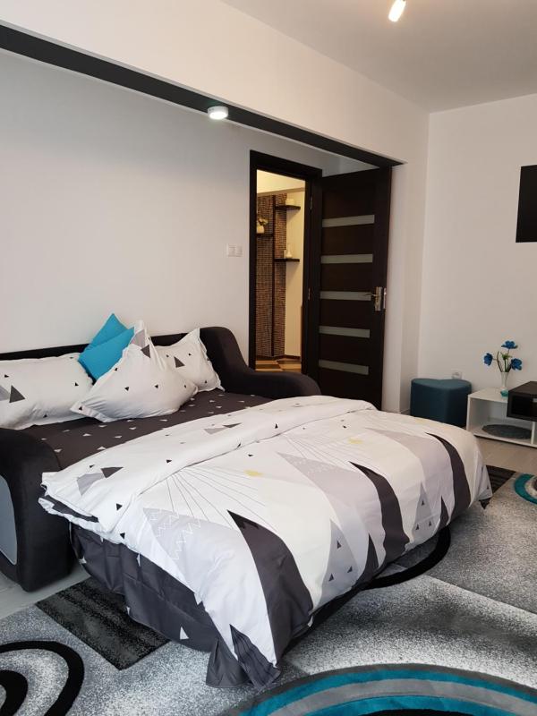 Two-Bedroom Apartment image 3