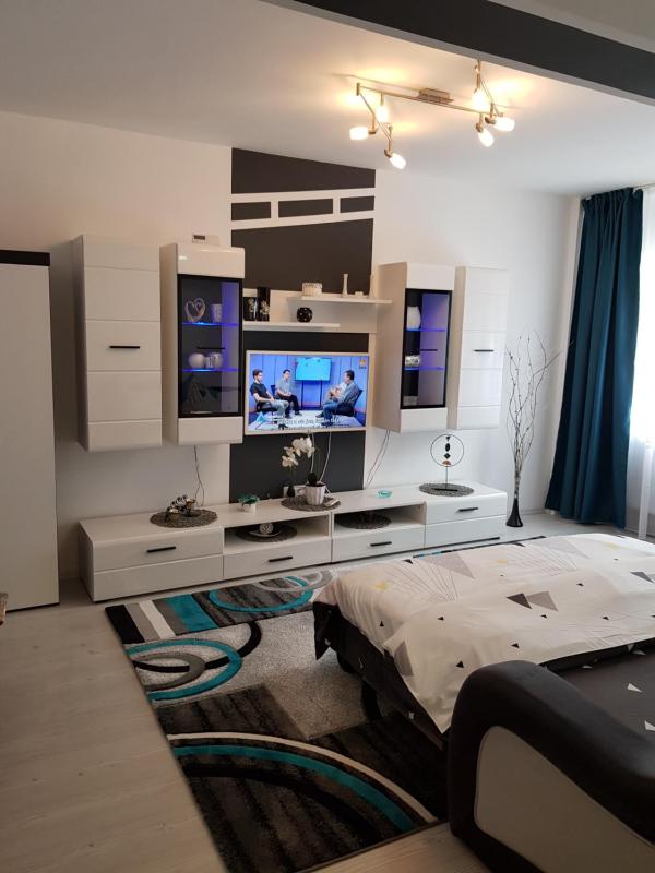 Two-Bedroom Apartment image 4