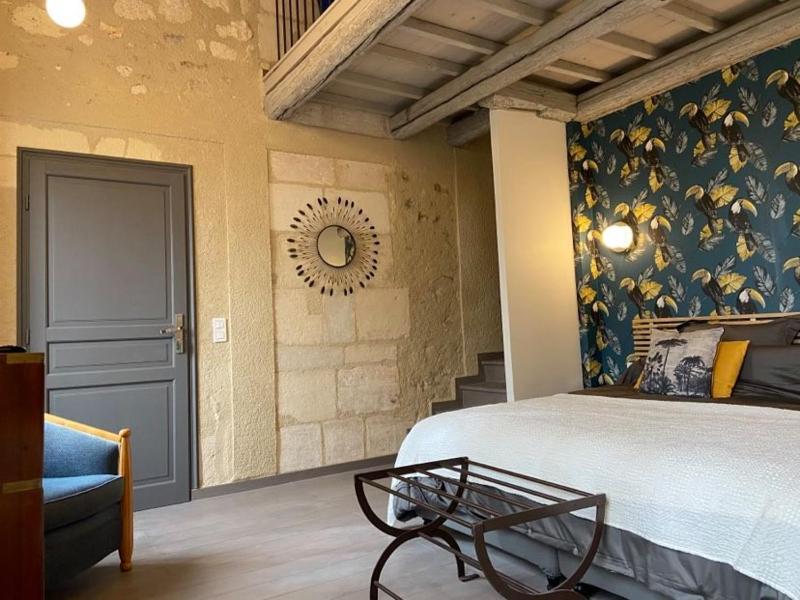 Deluxe Double Room (2 Adults + 1 Child) image 2