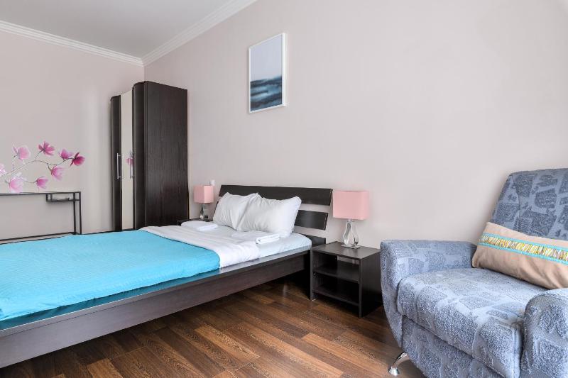 One-Bedroom Apartment image 2