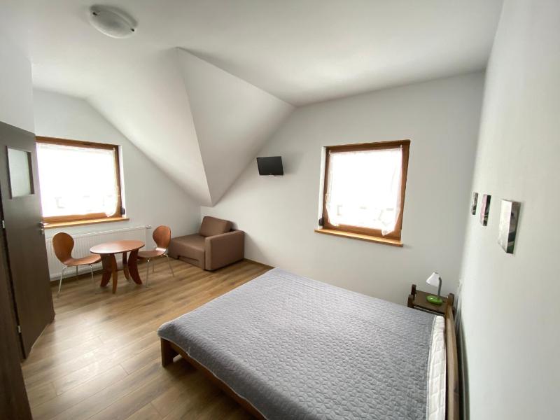 Triple Room image 2