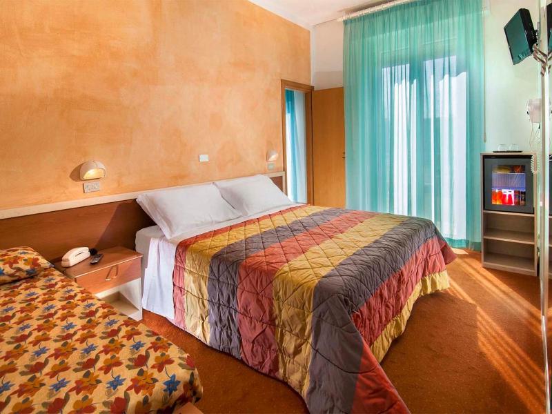 Triple Room image 4