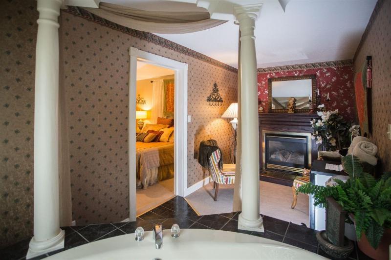 King Room - Disability Access image 3