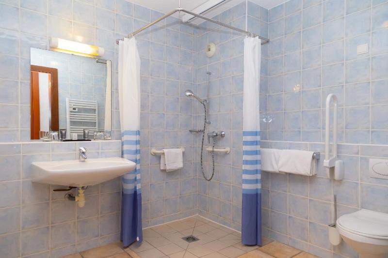 Deluxe Apartment image 2