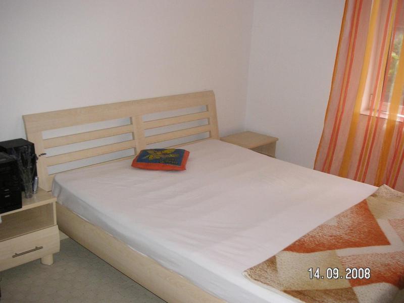 Economy Double or Twin Room image 4