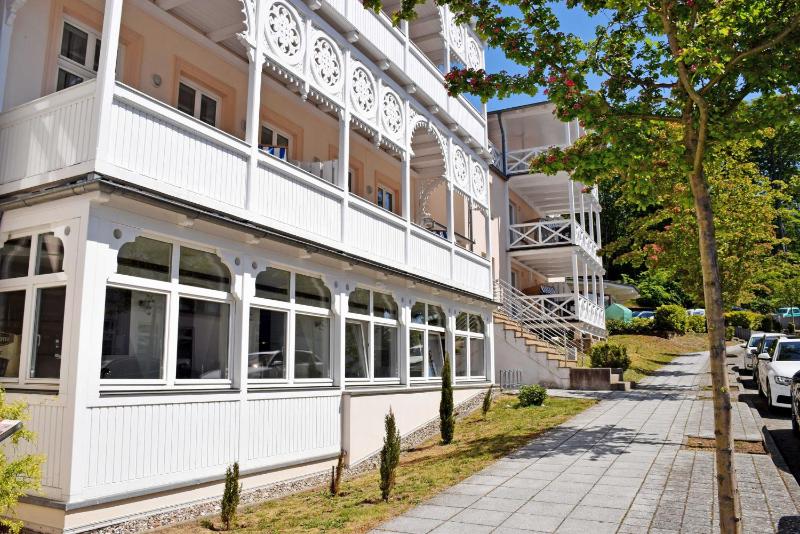 Apartment with Balcony image 3