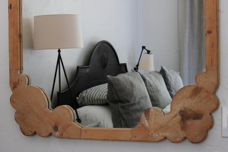 King Room image 1