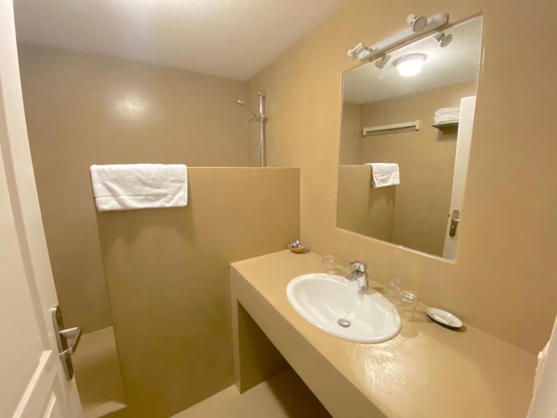 Duplex Apartment 3 to 5 Persons image 3