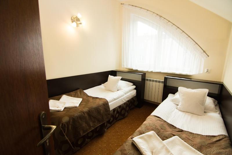 Quadruple Room image 3
