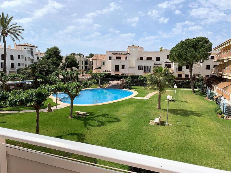 El Castell Orange Costa - image 2