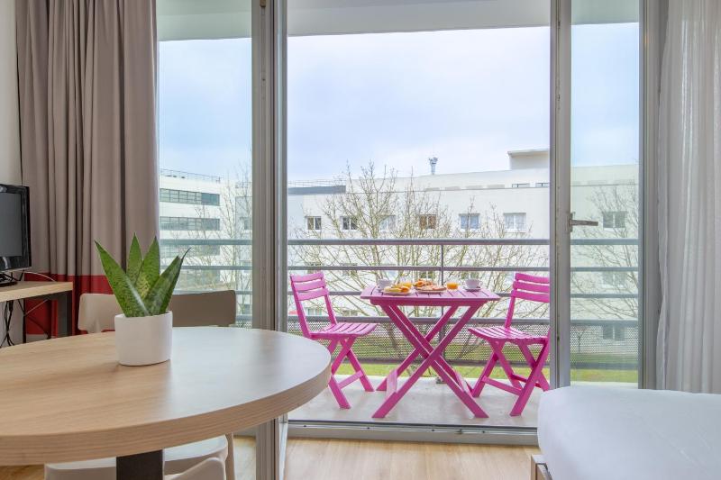 Comfort Aparthotel Le Mans - image 35