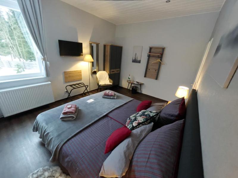 Double Room image 2
