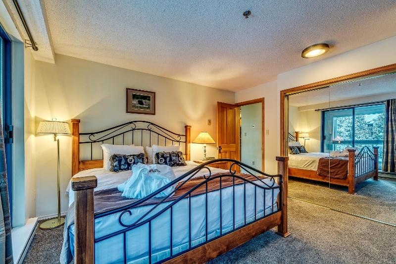 Greystone Lodge 401 Ski-in Out - image 31
