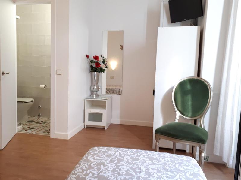 Hostal Casa Chueca - image 16