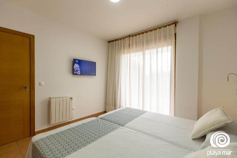 One-Bedroom Apartment image 3