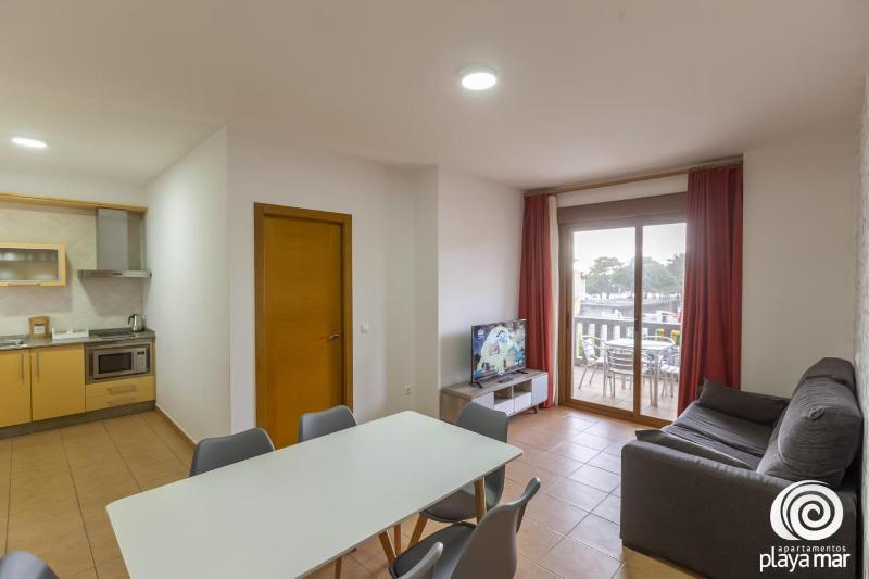 Apartamentos Turísticos Playa Mar I - image 43